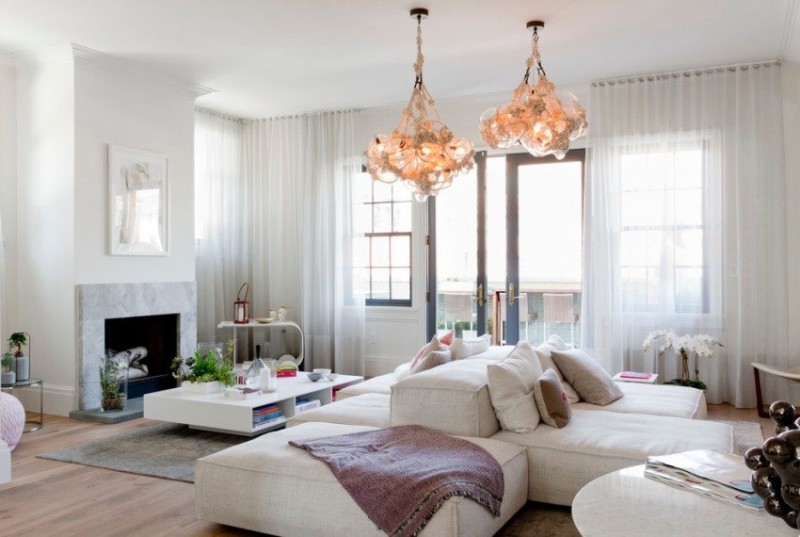 Потолочные карнизы для штор в гостиной