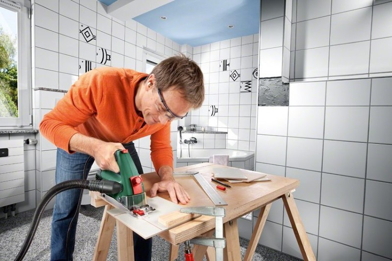 Ручная циркулярная мини-пила Bosch PKS 16 Multi - легкий и компактный инструмент