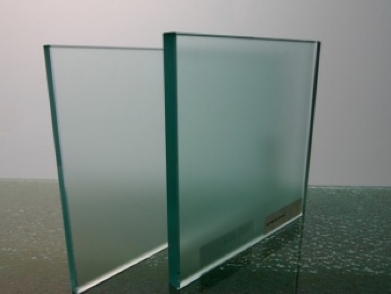 Матовое закаленное стекло. Сатинат 5 мм. Matelux Clear стекло. Стекло графит сатинат. Стекло марки м1.