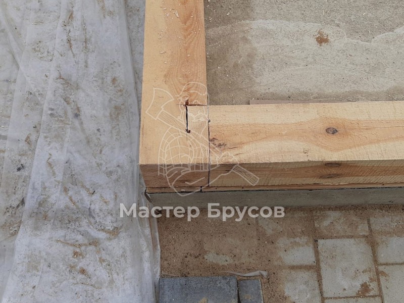На что собирают дом из бруса