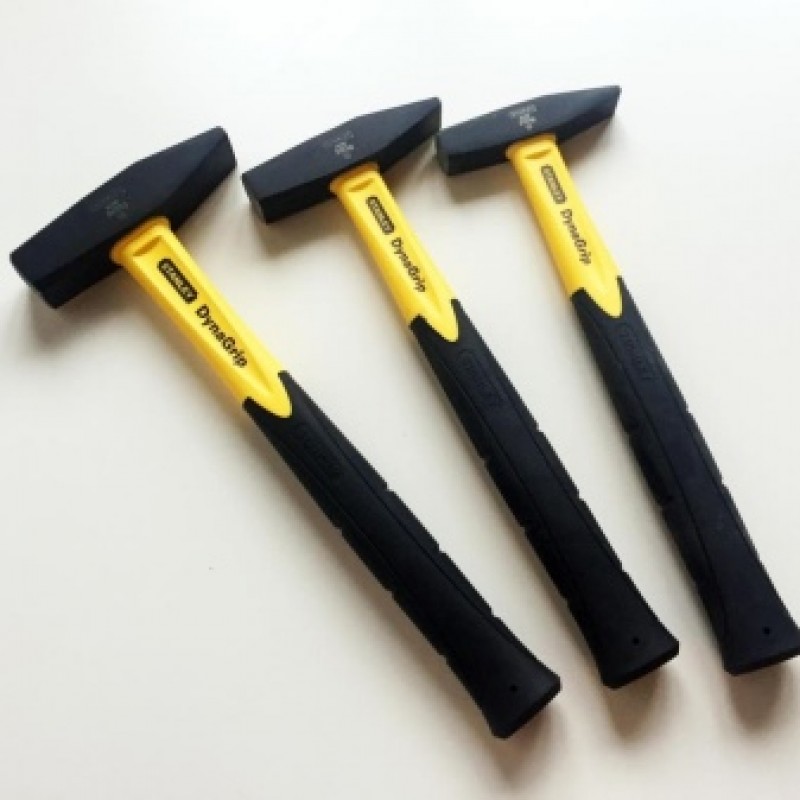 много молотков. набор молотков слесарных 3 шт. много молотков. старинный необычный молоток. молотки много.