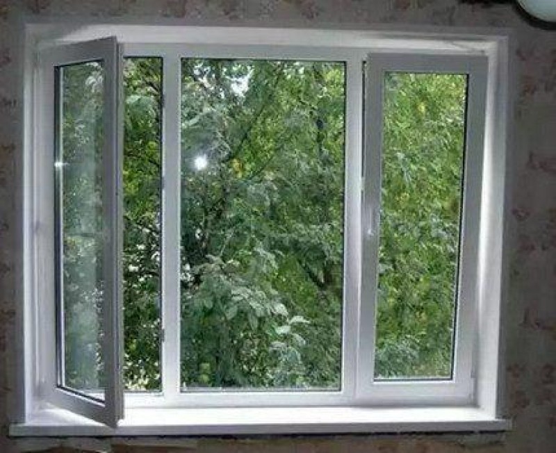 Открытое окно при работе с газом