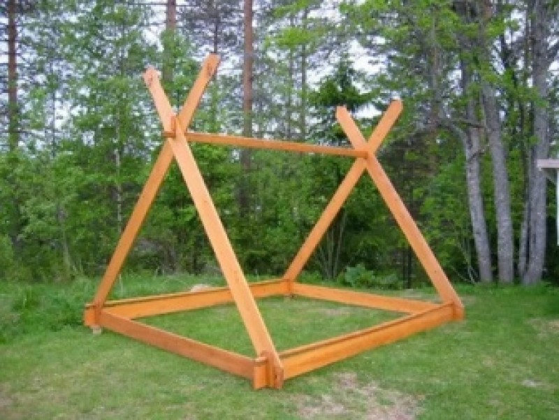 Как построить шалаш для ребенка своими руками?