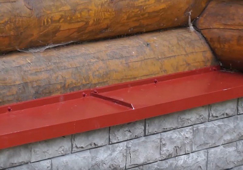 Установка цокольного отлива фальцевым способом