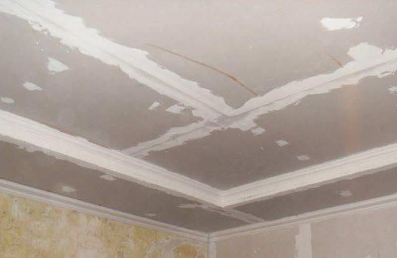 Как шпаклевать потолок из гипсокартона