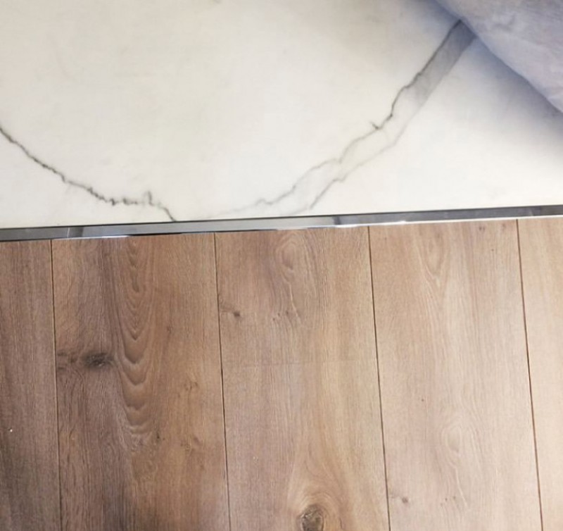 Z-образный стыковочный профиль profilpas ер125. Стыковка плитки и ламината. Как оформить стыки ламината. Компенсационный профиль profilpas nl 12. Как оформить стыки ламината.