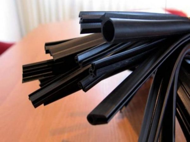 Уплотнитель для пластиковых. TPE уплотнитель оконный. Уплотнитель EPDM для пластиковых окон. Резиновый уплотнитель для пластиковых окон. Профиль резиновый для окон