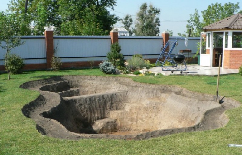 Место для пруда с водопадом