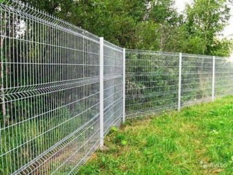 Какие винтовые сваи выбрать для забора