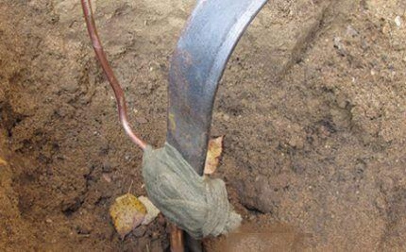 вертикальный заземлитель 3м дкс. заземление в скальном грунте. контур заземления для частного. контур заземления 4 электрода. линейный контур заземления схема.