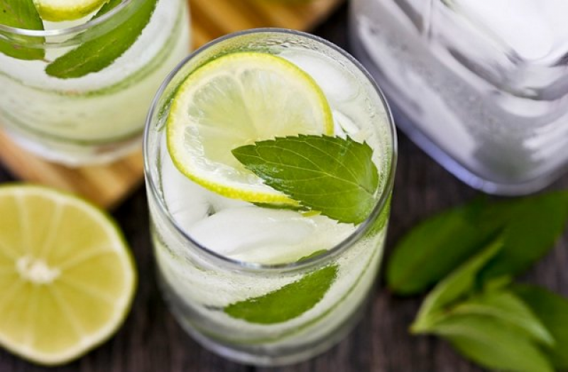 Cucumber cooler. Освежающие напитки. освежающие лимонады. огурец и лайм. cucumber mint.