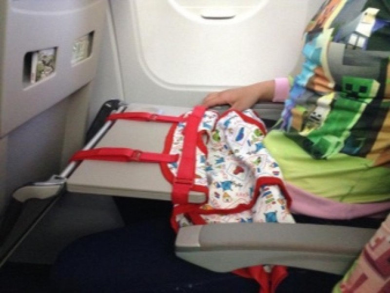 авианяня airbaby 3 в 1. гамак для самолета для малыша. гамак flyebaby. аир бэби гамак. гамак для младенца в самолет.