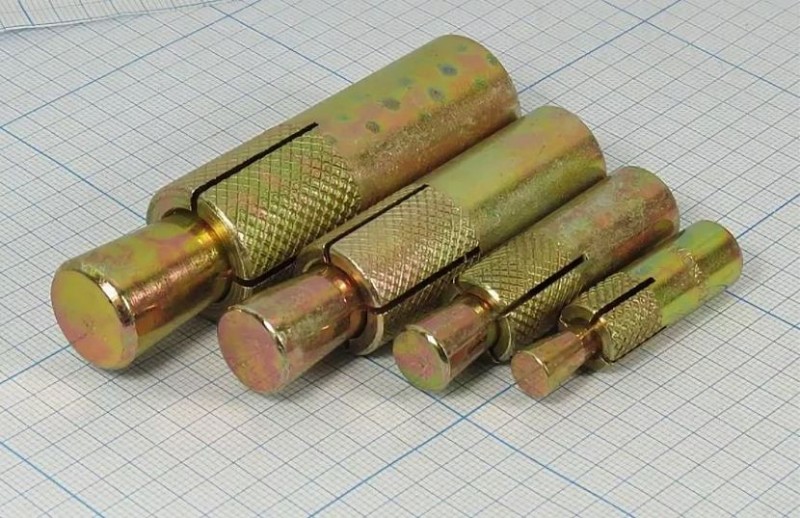 М8 30мм. Анкер цанга м16. Анкер забивной м24. Анкер забивной м18. Анкер забивной м10х40.