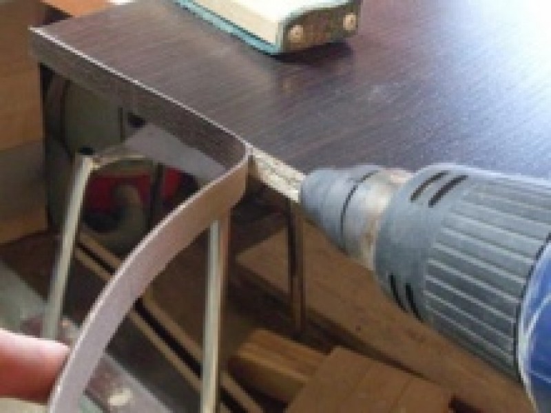 Лента для облицовки мебели. Как приклеить кромку. Поклейка кромки пвх. Кромка 2 мм для лдсп. Дсп приклейка кромки.