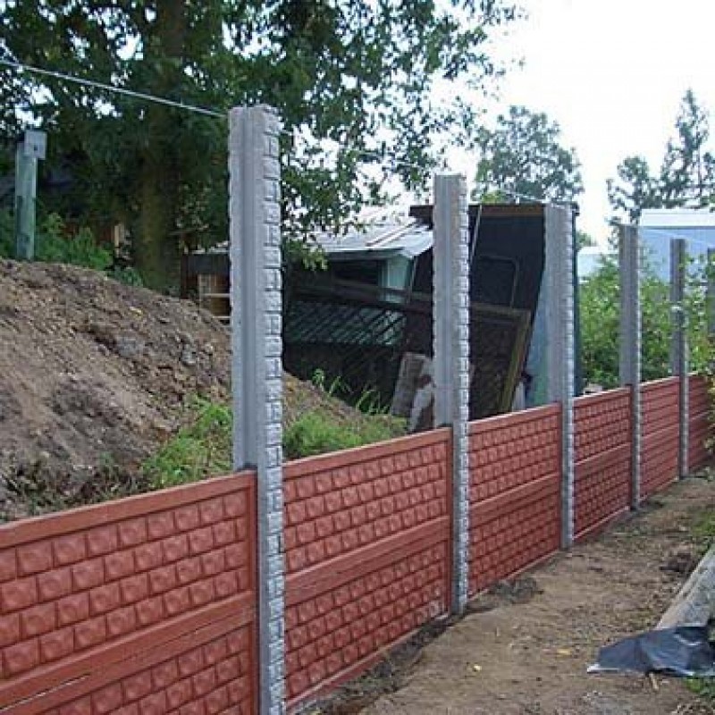 ригельный забор бетонн. бетонные столбики для забора. забор без бетона. Grillage. бетонирование металлических столбов.