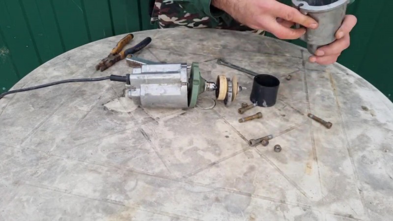 малыш в разобранном виде