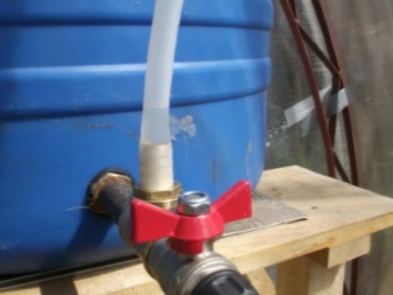 Врезать кран в металлическую бочку 200 литров. Врезать кран в металлическую бочку 200 литров. Кран 3/4 с штуцером пласт. Кран для бочки бп 205. Врезка в бочку пнд 32.