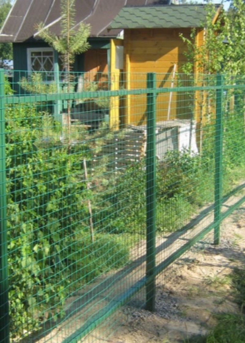 Какие винтовые сваи выбрать для забора