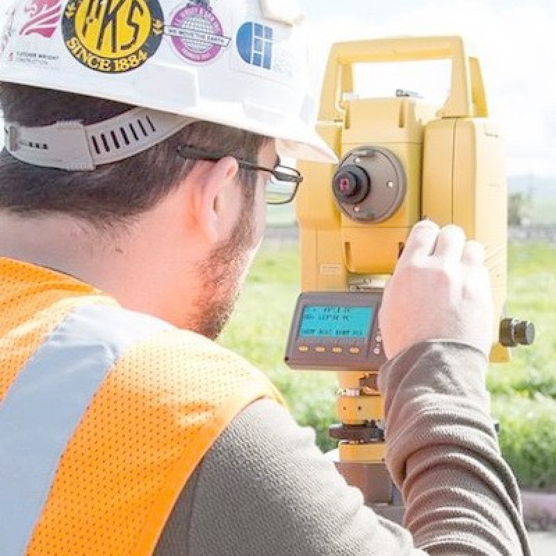 Тахеометром в безотражательном режиме работы. Sokkia set 530r3. Безотражательный тахеометр. Безотражательный тахеометр. Тахеометр тримбл никон.