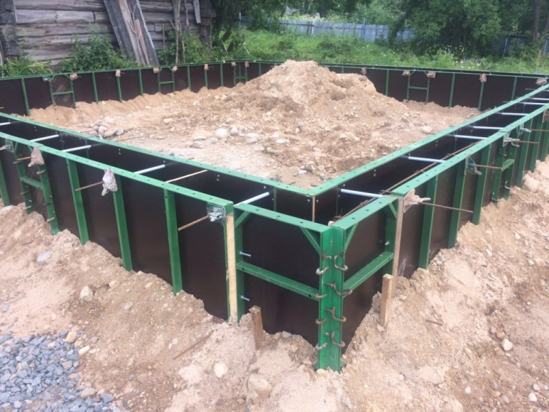 опалубка для фундамента универсальная -фото